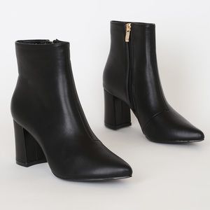 Lulu’s Sarai Black Booties